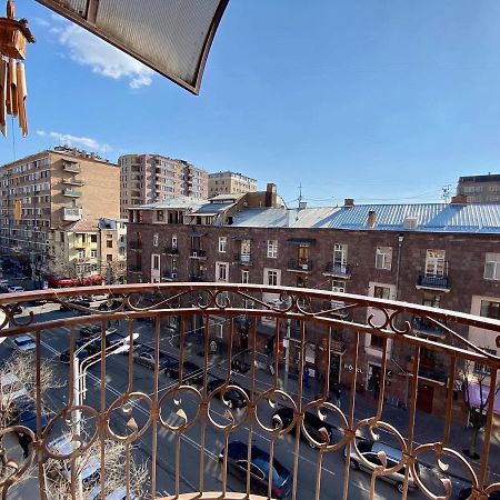 City Center Cute Flat 3 Rooms Jerevan Buitenkant foto