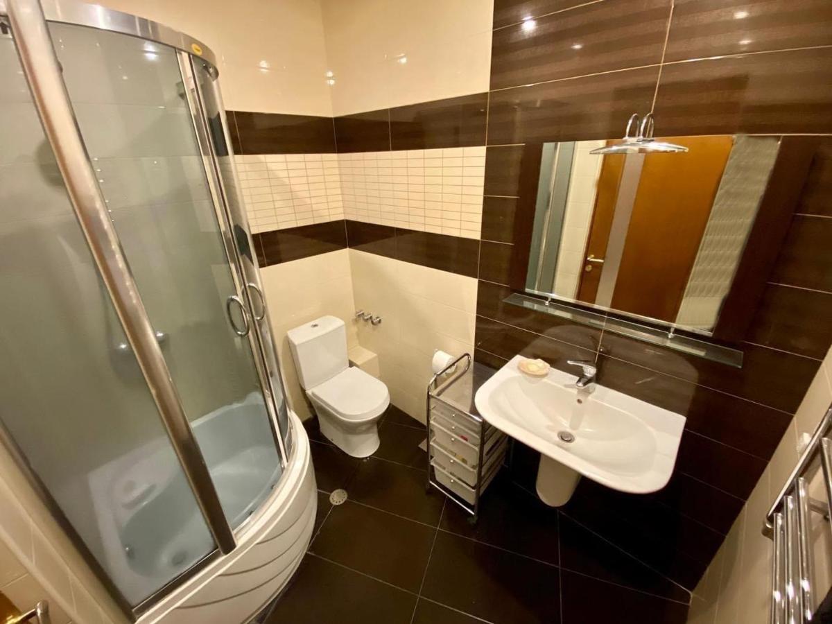 City Center Cute Flat 3 Rooms Jerevan Buitenkant foto