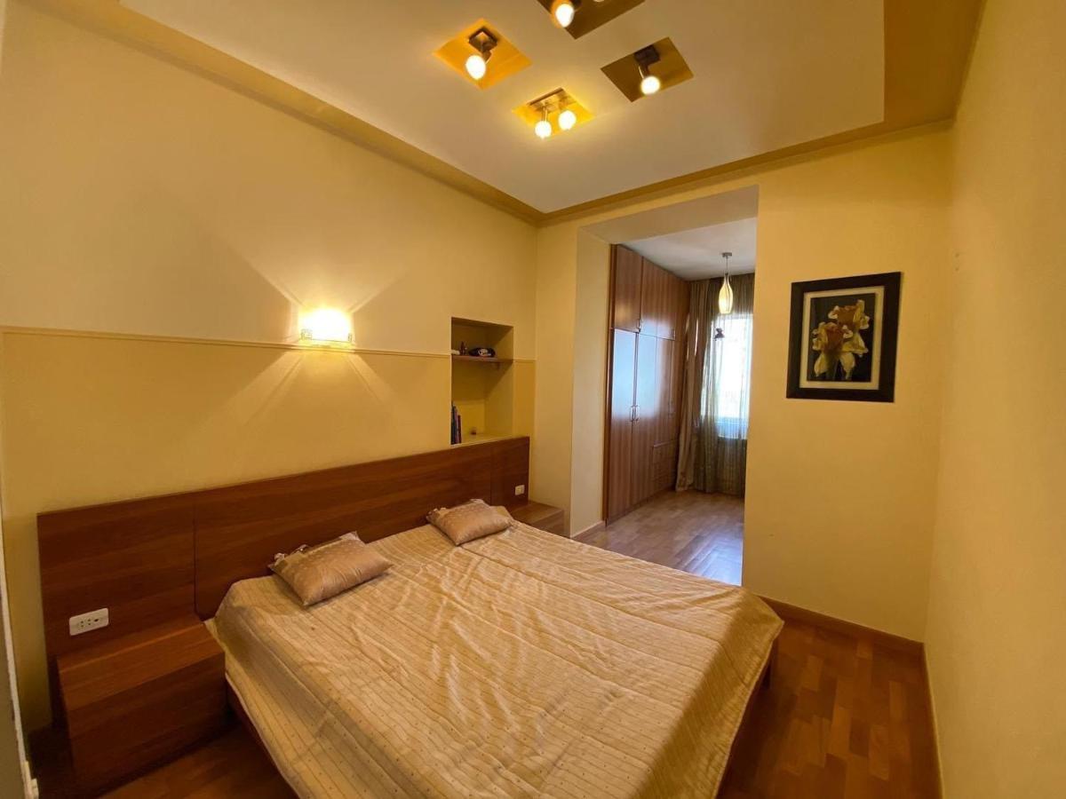 City Center Cute Flat 3 Rooms Jerevan Buitenkant foto